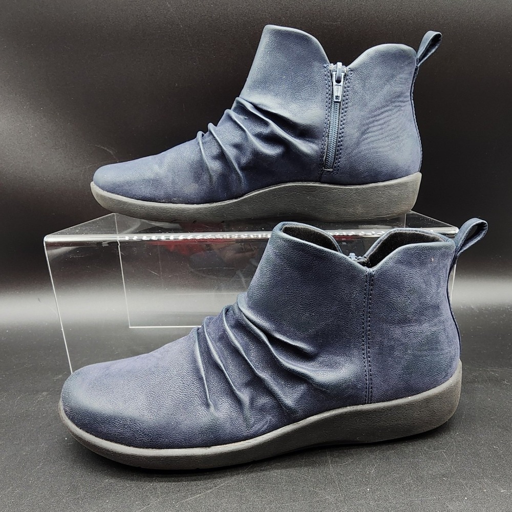 Clarks 9 Navy Blue Cloudsteppers Sillian 2.0 Hi Ruched Ankle Booties Shoe